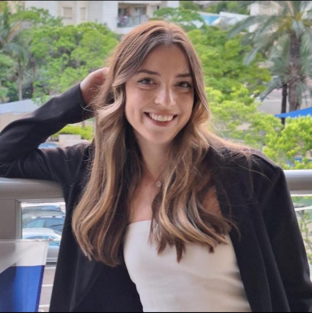 יוליה פופוב